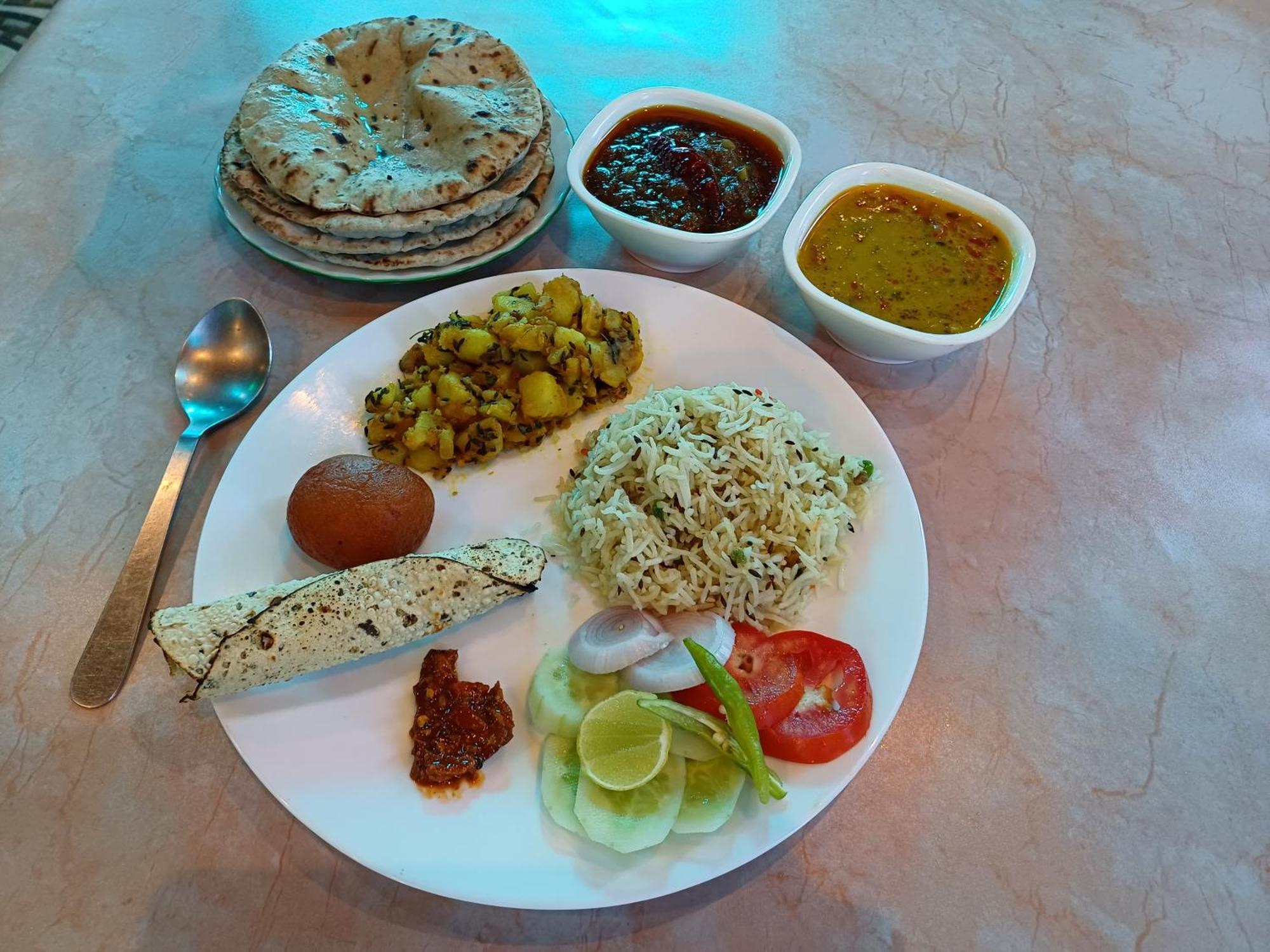 Baba Paying Guest House Varanasi Esterno foto